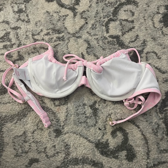 Dotted bikini top! - Picture 2 of 2